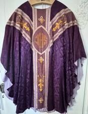 violettes Messgewand, gotische